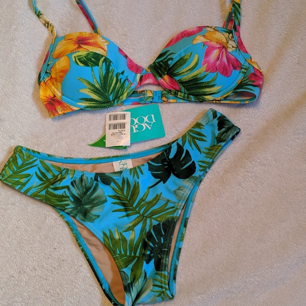 Agua doce bikini swimsuit